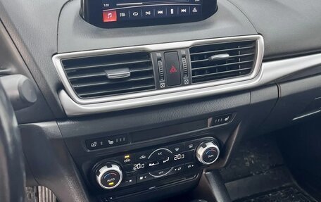 Mazda 3, 2018 год, 1 750 000 рублей, 5 фотография