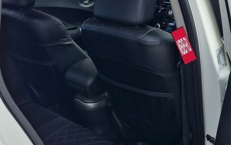 Nissan Juke II, 2012 год, 900 000 рублей, 11 фотография