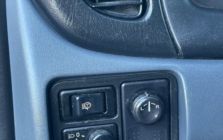 Nissan Almera, 2005 год, 368 000 рублей, 16 фотография