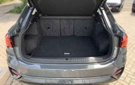 Audi Q3 Sportback, 2021 год, 2 650 000 рублей, 9 фотография