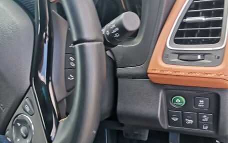 Honda Vezel, 2019 год, 1 900 000 рублей, 4 фотография