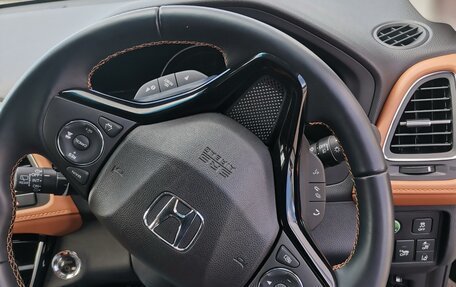 Honda Vezel, 2019 год, 1 900 000 рублей, 8 фотография