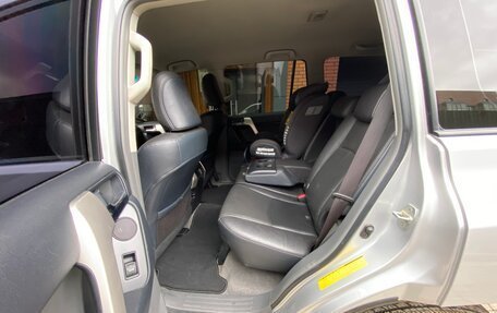 Toyota Land Cruiser Prado 150 рестайлинг 2, 2012 год, 2 650 000 рублей, 13 фотография