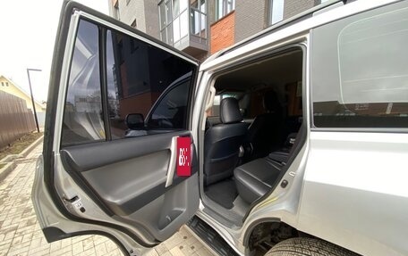 Toyota Land Cruiser Prado 150 рестайлинг 2, 2012 год, 2 650 000 рублей, 12 фотография