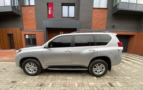 Toyota Land Cruiser Prado 150 рестайлинг 2, 2012 год, 2 650 000 рублей, 8 фотография