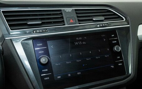 Volkswagen Tiguan II, 2020 год, 2 598 000 рублей, 10 фотография