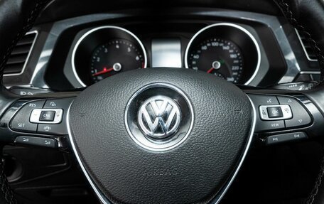 Volkswagen Tiguan II, 2020 год, 2 598 000 рублей, 9 фотография