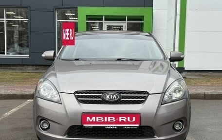 KIA cee'd I рестайлинг, 2010 год, 650 000 рублей, 2 фотография