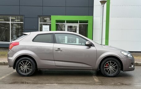 KIA cee'd I рестайлинг, 2010 год, 650 000 рублей, 4 фотография
