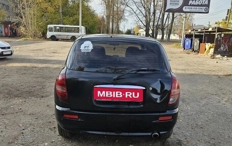 Daihatsu Sirion, 2001 год, 220 000 рублей, 4 фотография