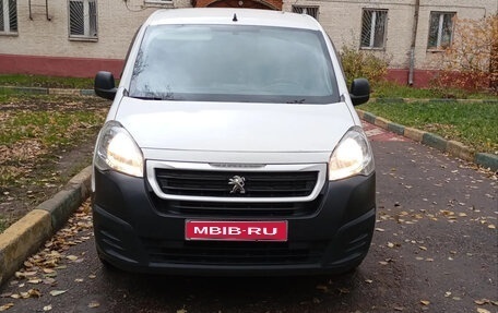 Peugeot Partner II рестайлинг 2, 2016 год, 980 000 рублей, 1 фотография