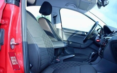 Skoda Rapid I, 2018 год, 1 300 000 рублей, 13 фотография