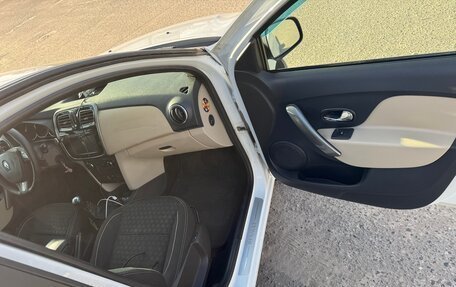 Renault Logan II, 2016 год, 530 000 рублей, 6 фотография