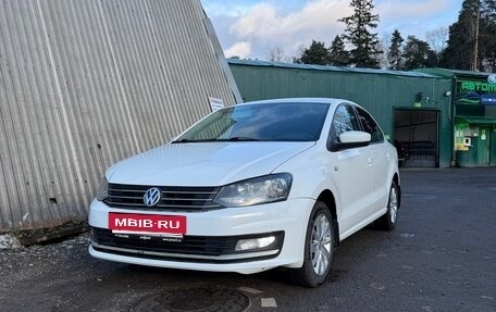 Volkswagen Polo VI (EU Market), 2015 год, 820 000 рублей, 2 фотография