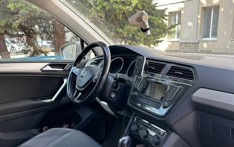 Volkswagen Tiguan II, 2017 год, 2 145 000 рублей, 6 фотография