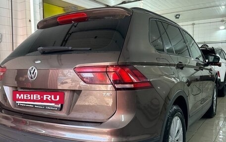 Volkswagen Tiguan II, 2017 год, 2 145 000 рублей, 3 фотография