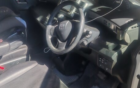 Honda Freed I, 2014 год, 1 300 000 рублей, 17 фотография