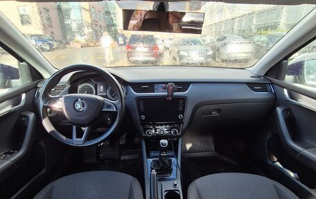 Skoda Octavia, 2017 год, 1 725 000 рублей, 5 фотография