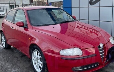 Alfa Romeo 147 I рестайлинг, 2002 год, 398 000 рублей, 3 фотография