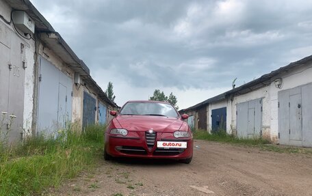 Alfa Romeo 147 I рестайлинг, 2002 год, 398 000 рублей, 14 фотография