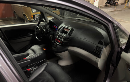 Mitsubishi Grandis, 2007 год, 800 000 рублей, 11 фотография