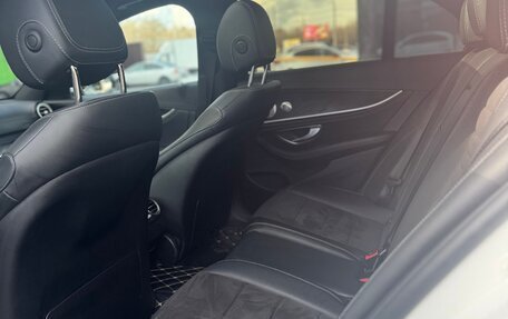 Mercedes-Benz E-Класс, 2018 год, 3 700 000 рублей, 13 фотография