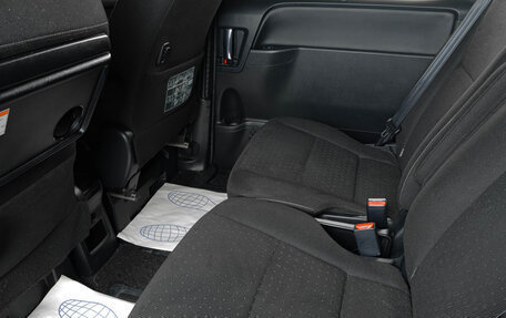 Toyota Noah III, 2018 год, 2 529 000 рублей, 10 фотография