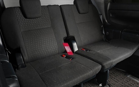 Toyota Noah III, 2018 год, 2 529 000 рублей, 20 фотография