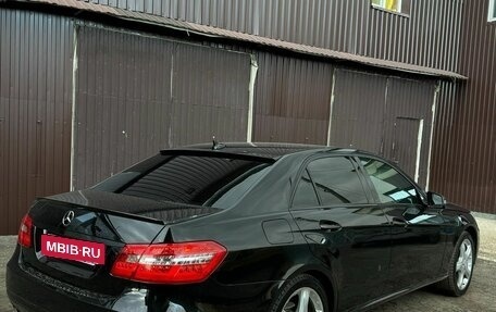 Mercedes-Benz E-Класс, 2011 год, 1 080 000 рублей, 3 фотография