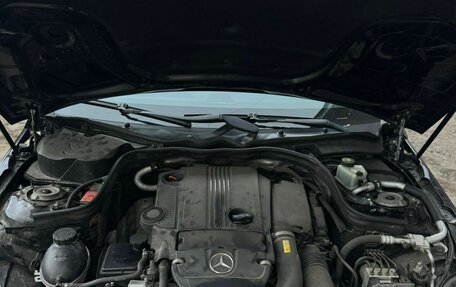 Mercedes-Benz E-Класс, 2011 год, 1 080 000 рублей, 10 фотография