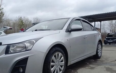 Chevrolet Cruze II, 2013 год, 750 000 рублей, 3 фотография