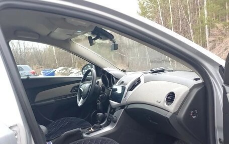 Chevrolet Cruze II, 2013 год, 750 000 рублей, 10 фотография