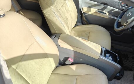 Toyota Prius, 2008 год, 750 000 рублей, 16 фотография