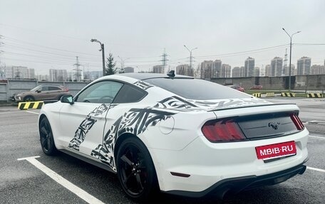 Ford Mustang VI рестайлинг, 2022 год, 4 100 000 рублей, 7 фотография