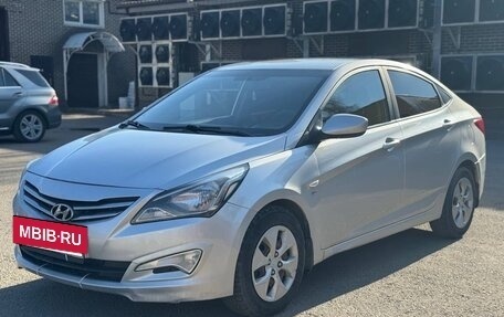 Hyundai Solaris II рестайлинг, 2014 год, 810 000 рублей, 3 фотография