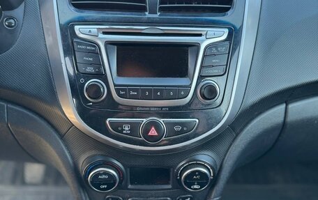 Hyundai Solaris II рестайлинг, 2014 год, 810 000 рублей, 12 фотография