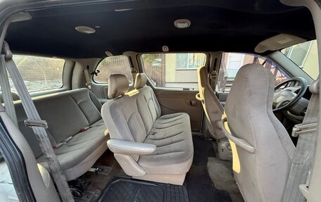 Chrysler Voyager IV, 2002 год, 445 000 рублей, 10 фотография