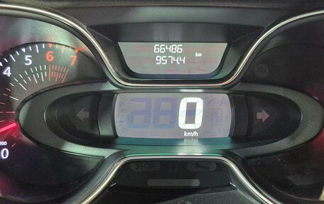 Renault Kaptur I рестайлинг, 2021 год, 1 723 000 рублей, 9 фотография