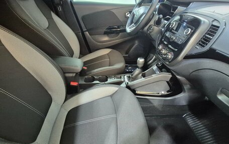 Renault Kaptur I рестайлинг, 2021 год, 1 723 000 рублей, 17 фотография