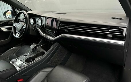 Volkswagen Touareg III, 2019 год, 3 490 700 рублей, 8 фотография