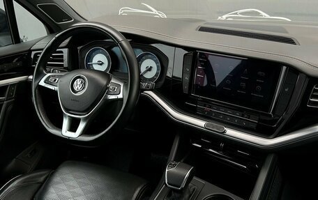 Volkswagen Touareg III, 2019 год, 3 490 700 рублей, 19 фотография