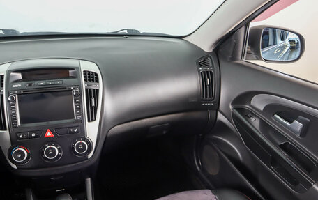 KIA cee'd I рестайлинг, 2011 год, 819 000 рублей, 15 фотография