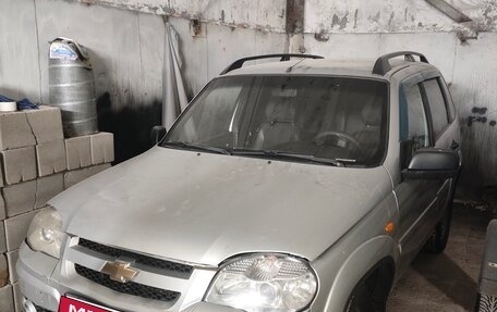 Chevrolet Niva I рестайлинг, 2009 год, 360 000 рублей, 2 фотография