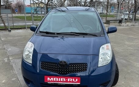 Toyota Yaris III рестайлинг, 2006 год, 520 000 рублей, 7 фотография