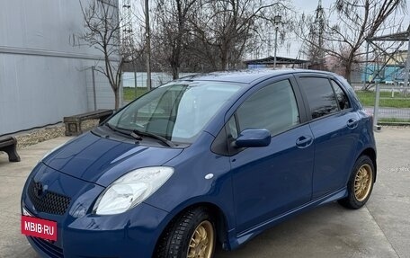 Toyota Yaris III рестайлинг, 2006 год, 520 000 рублей, 6 фотография