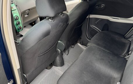 Toyota Yaris III рестайлинг, 2006 год, 520 000 рублей, 10 фотография