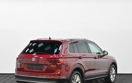 Volkswagen Tiguan II, 2017 год, 2 399 000 рублей, 2 фотография