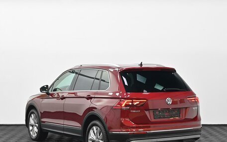 Volkswagen Tiguan II, 2017 год, 2 399 000 рублей, 4 фотография