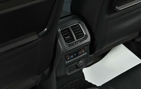 Volkswagen Tiguan II, 2017 год, 2 399 000 рублей, 12 фотография