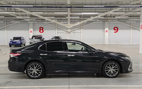 Toyota Camry, 2023 год, 3 700 000 рублей, 4 фотография